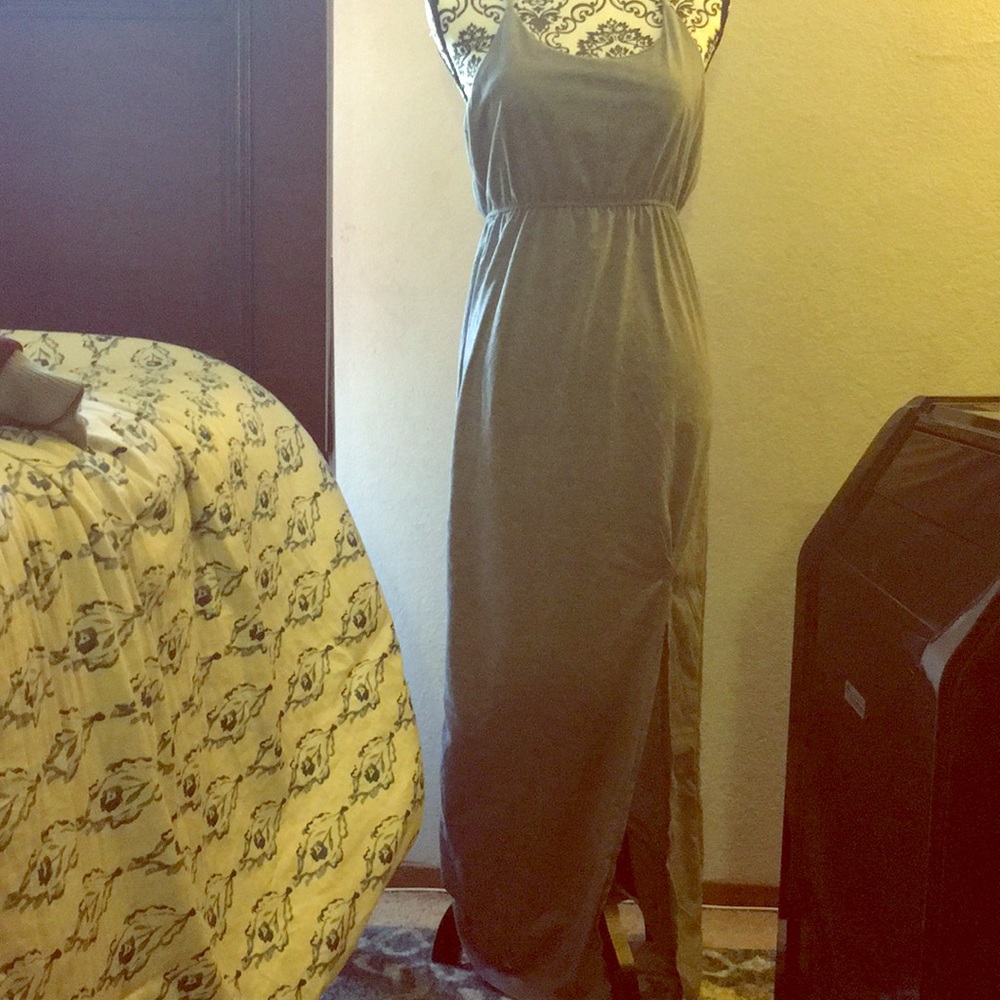 Backless Maxi Dress